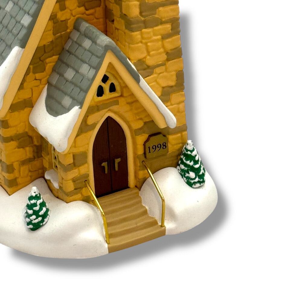 Hallmark Keepsake Ornament The Stone Church with Light 1998 - Picture 4 of 7